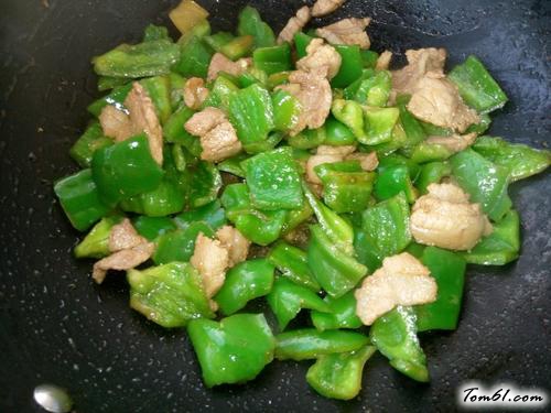 【肉片炒青椒】