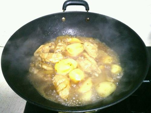 【土豆烧鸡翅】