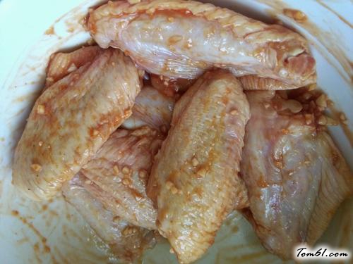 【蒜香茄汁烤翅】