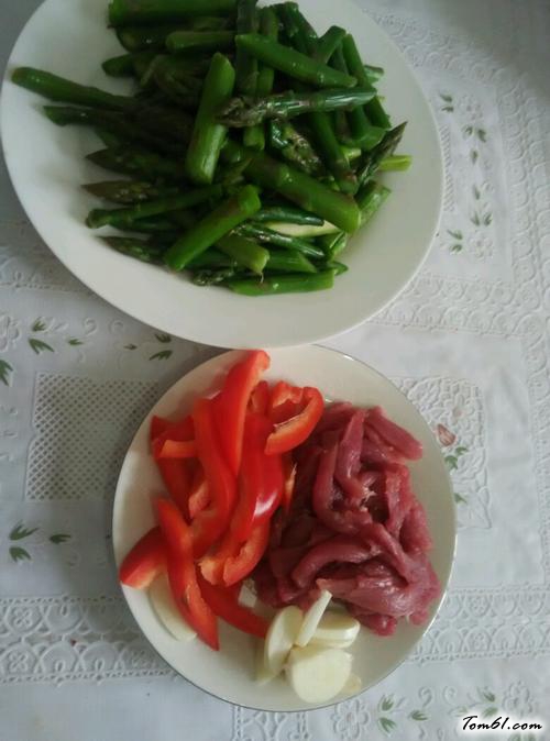 【芦笋小炒肉】