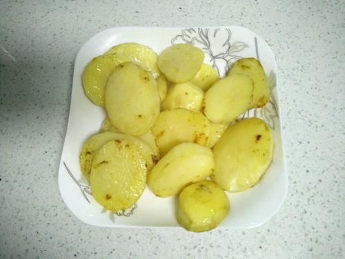 【土豆烧鸡翅】