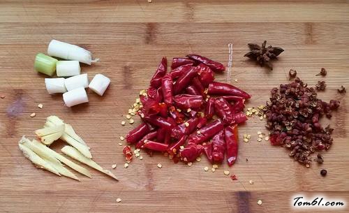 【香辣土豆炒鸡块】