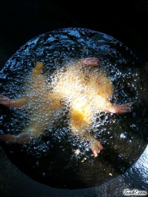 【炸凤尾大虾】