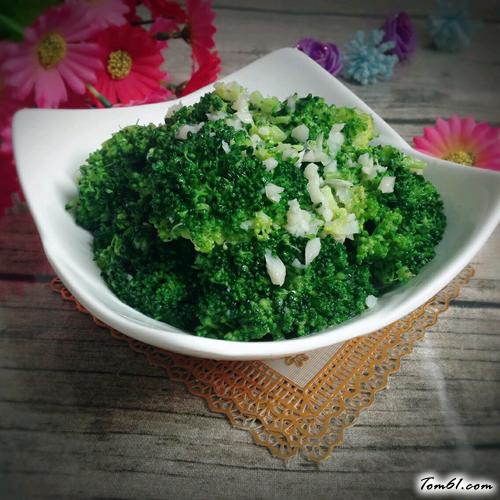 【蒜炒西兰花】