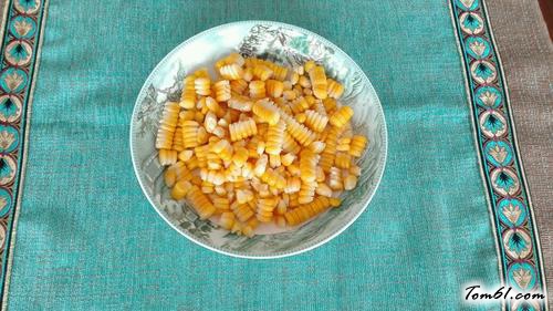 【玉米炒松子】