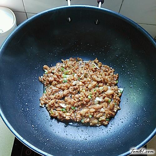 【肉丁炒胡萝卜】