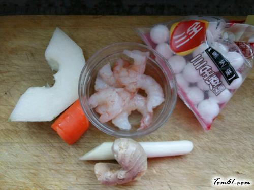 【汤圆蔬菜羹】