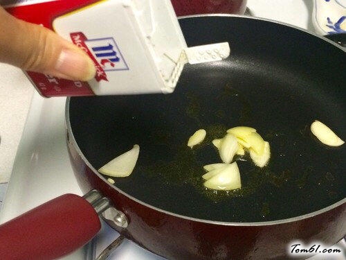 【素炒球芽甘蓝】