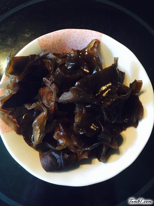 【素菜炒红薯粉丝】