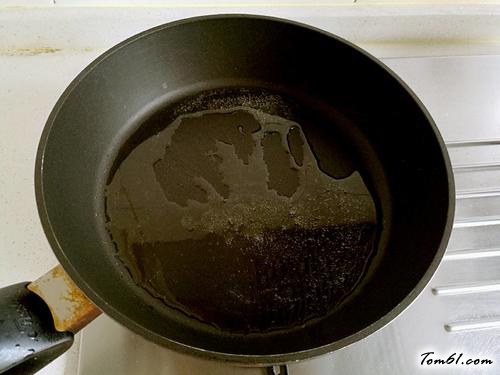 【彩椒炒肉丝】