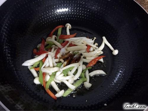 【蚝油炒海鲜菇】