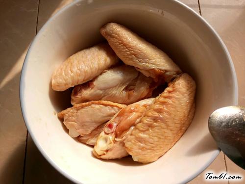 【蜜烤鸡翅中】