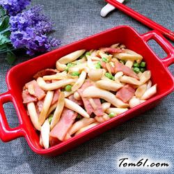 培根炒海鲜菇的做法