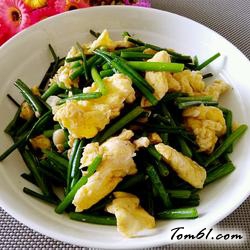 韭苔炒鸡蛋的做法