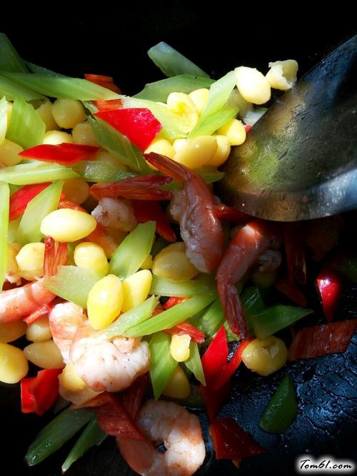 【西芹白果炒虾仁】