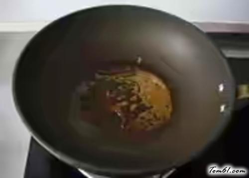 【秘制酱肘子】