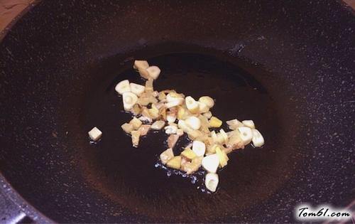 【春笋烧排骨】