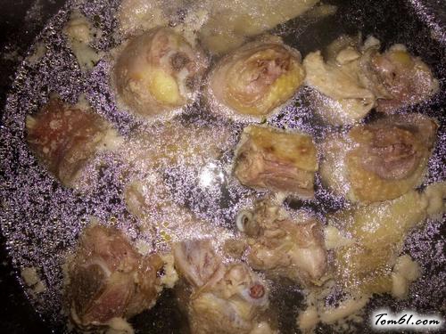 【香菇土豆炖鸡肉】