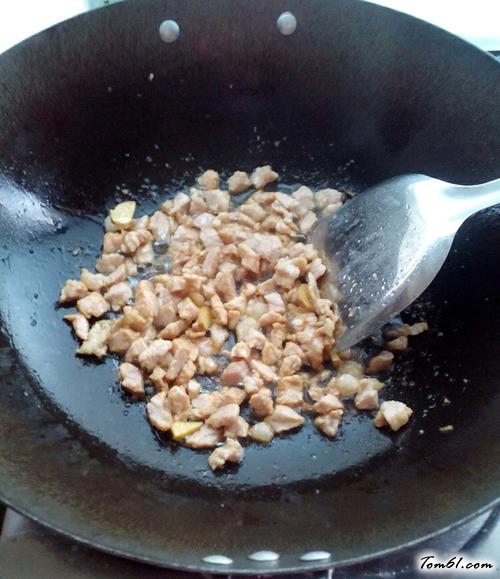 【玉米炒肉丁】