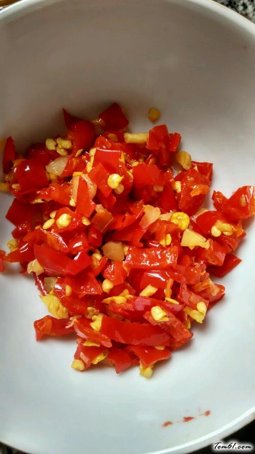 【剁椒红烧带鱼】