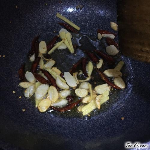 【酸辣甜黄瓜】