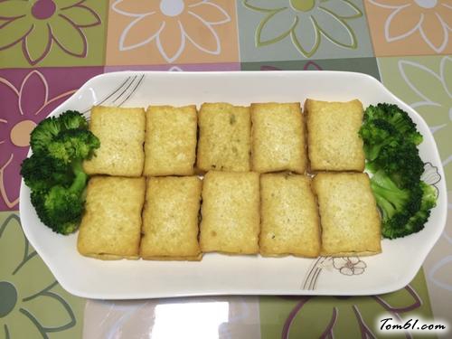 【猪肉香菇酿豆腐】