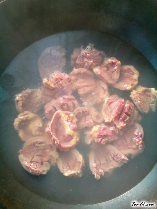 【尖椒爆鸡心】