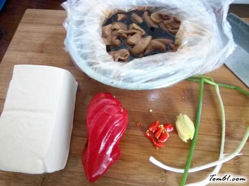 【大肠炖豆腐】