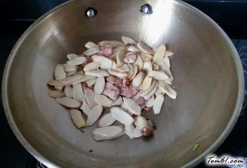 【彩椒炒杏鲍菇】