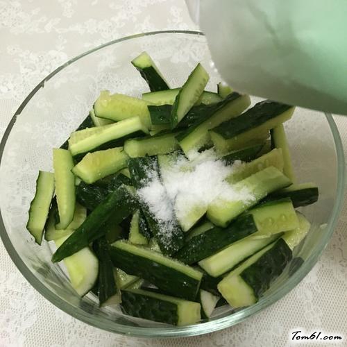 【酸辣甜黄瓜】