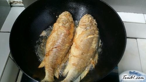 【煎炖黄花鱼】