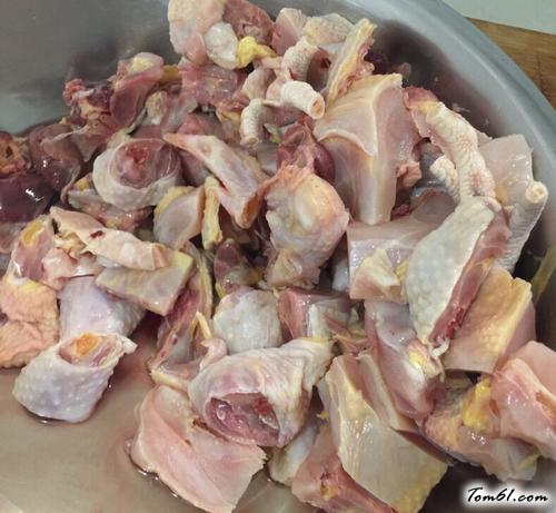 【香辣石锅仔鸡】