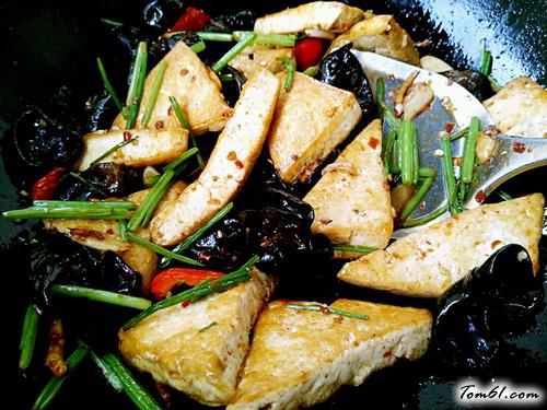 【木耳炒豆腐】