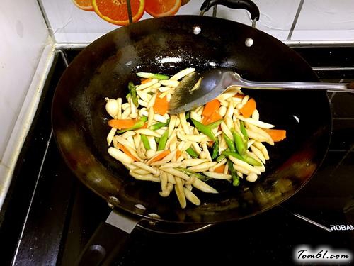 【蚝油海鲜菇】