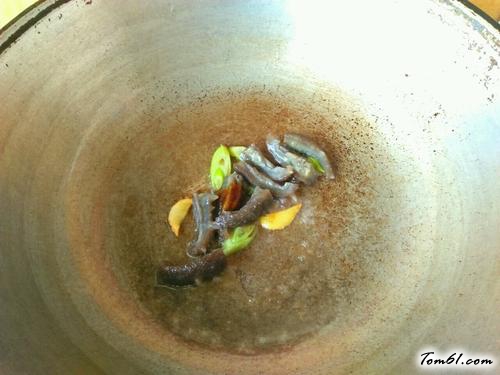 【爆炒海参丝瓜】