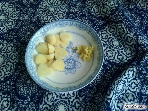 【木耳炒山药】