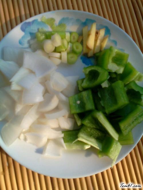 【尖椒爆鸡心】