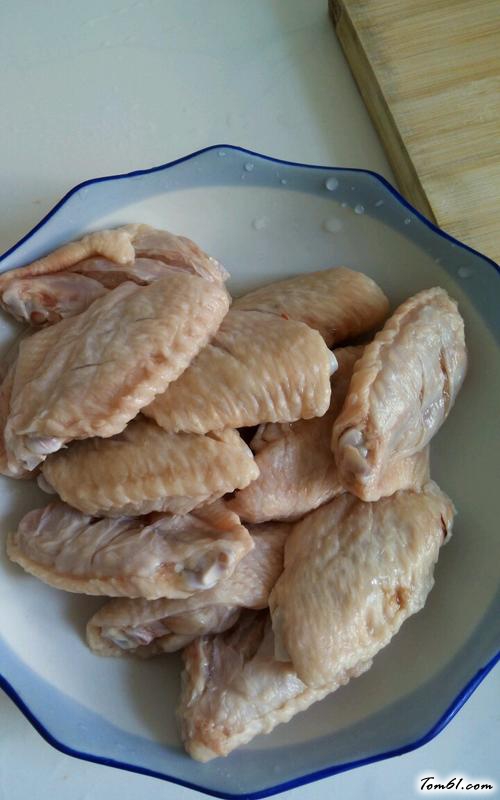 【红酒烩鸡翅】