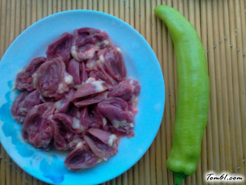 【尖椒爆鸡心】