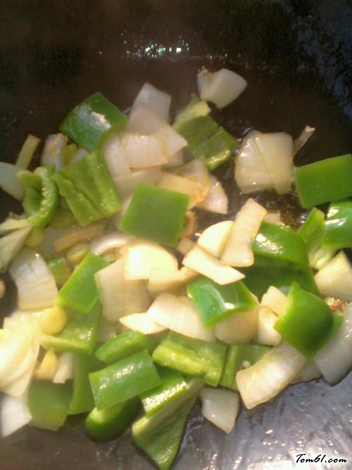 【尖椒爆鸡心】