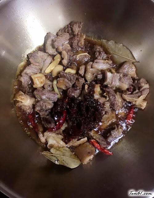 【白萝卜笋子烧牛腩】