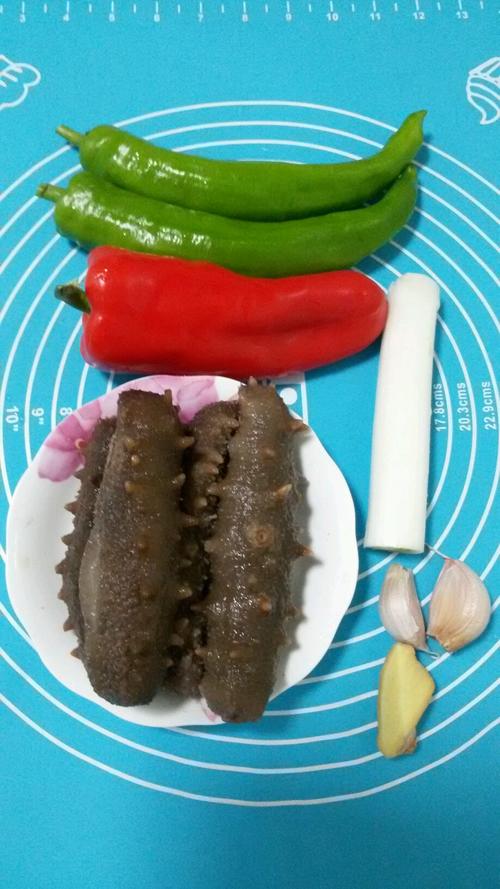 【双椒炒海参】