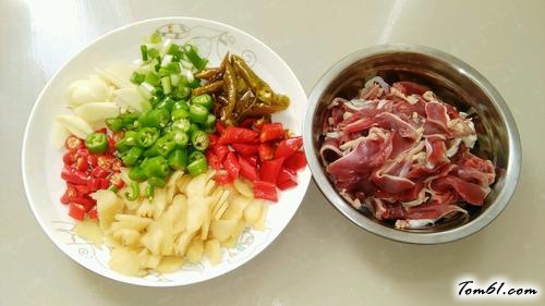 【泡辣椒爆鸡胗】