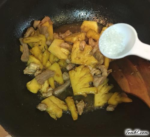 【菠萝炒肉】