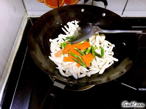 【蚝油海鲜菇】