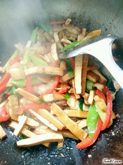 【五花肉青蒜炒豆干】