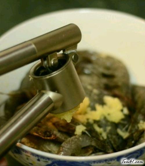 【孜然串烤虾】