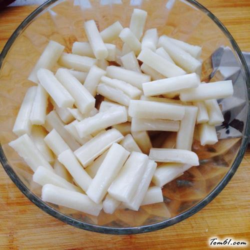 【辣白菜炒年糕】