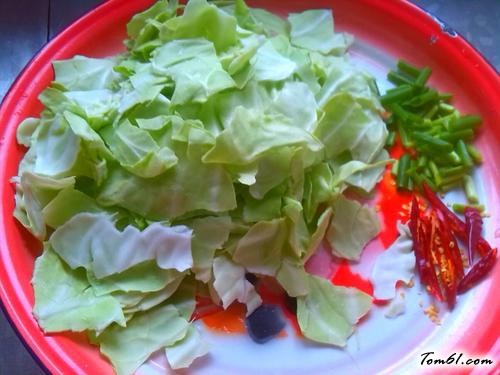 【蚝油手撕包菜】