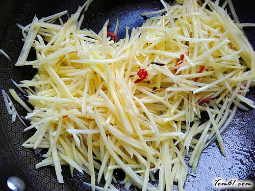 【酸辣土豆丝】